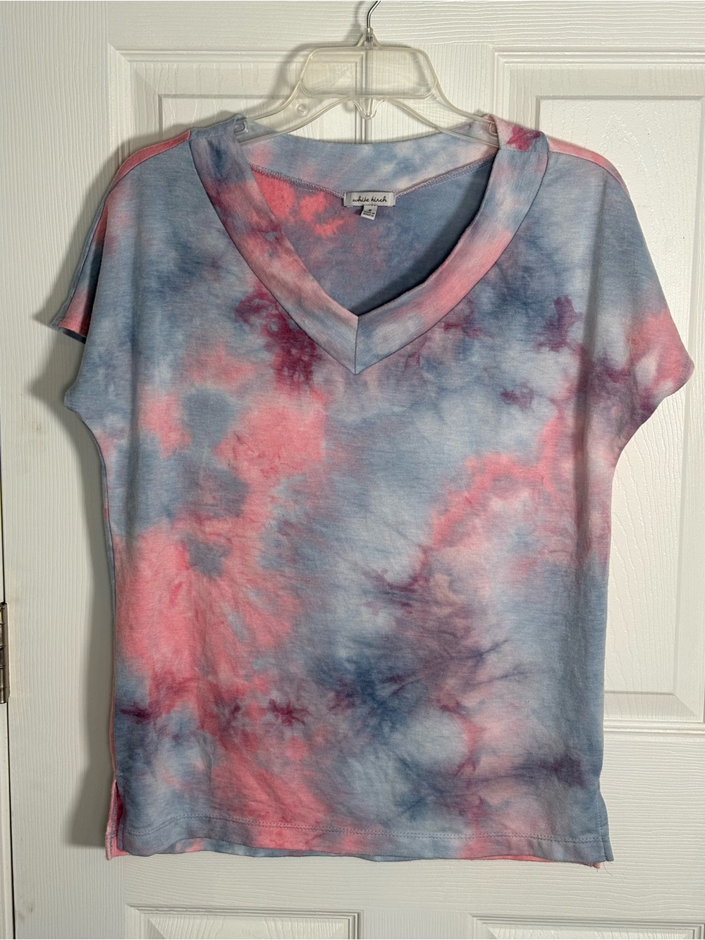 White Birch Tie-Dye V-Neck Short Sleeve Top - Pink & Blue Size Small